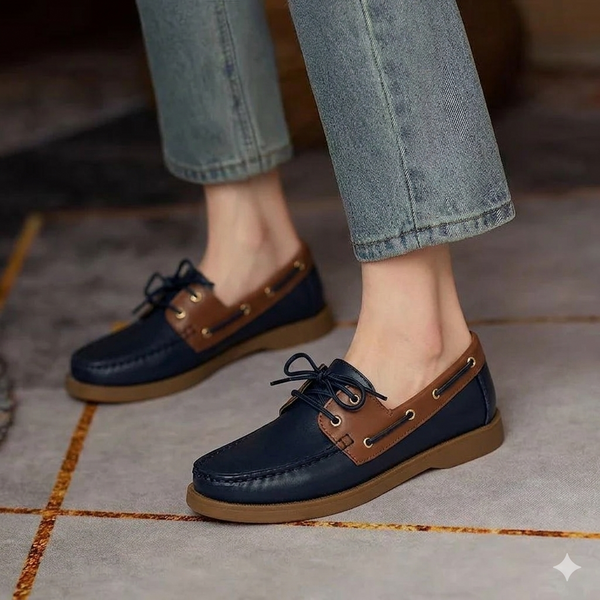Mocassin bateau bicolore à lacets