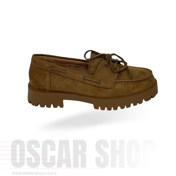 Mocassin compensé à semelle crantée