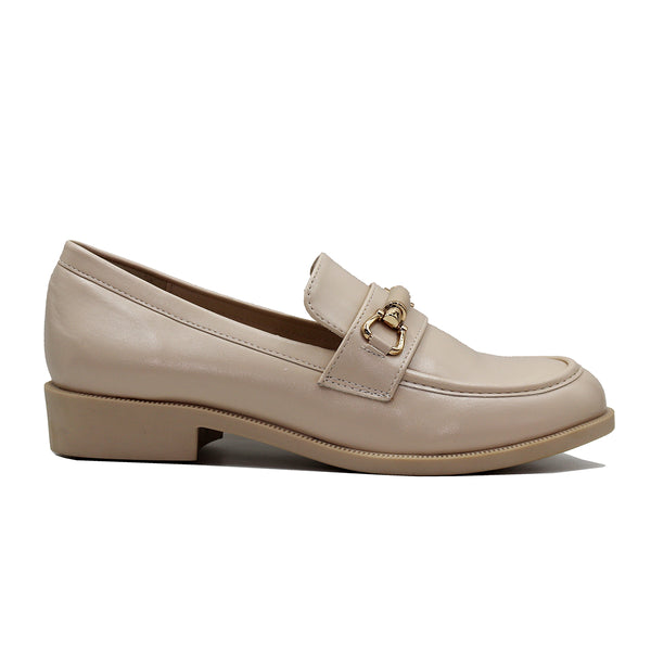 Mocassins en simili avec boucle discrète