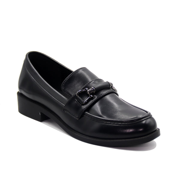 Mocassins en simili avec boucle discrète